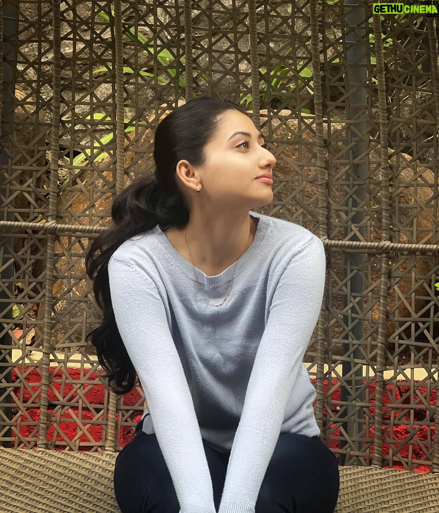 Mazel Vyas - 5.1K Likes - ख़्वाबों का जहां 🦋
.
.
#hope #dreamer #sukoon
