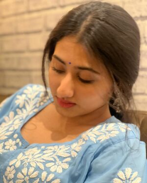 Mazel Vyas Instagram - 🦋✨🌙🩵
.
.
.
#neela #kyamohabbathain #oldschool