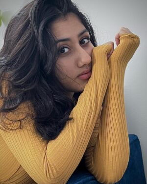 Mazel Vyas Instagram - Rain rain don’t go away but can you stop for a little while !