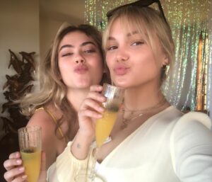 McKaley Miller Instagram - bestie gal’s birthday was yesterday and since i can’t do anything in a timely manner, here’s my day late birthday post ;) HAPPY BDAY, LIV, LOVE U FOREVER.