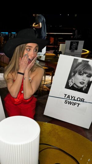 McKenzi Brooke Instagram - Taylor and Lana I’ll be waiting for you😭❤️ #taylorswift #lanadelrey #grammys @taylorswift @honeymoon @recordingacademy