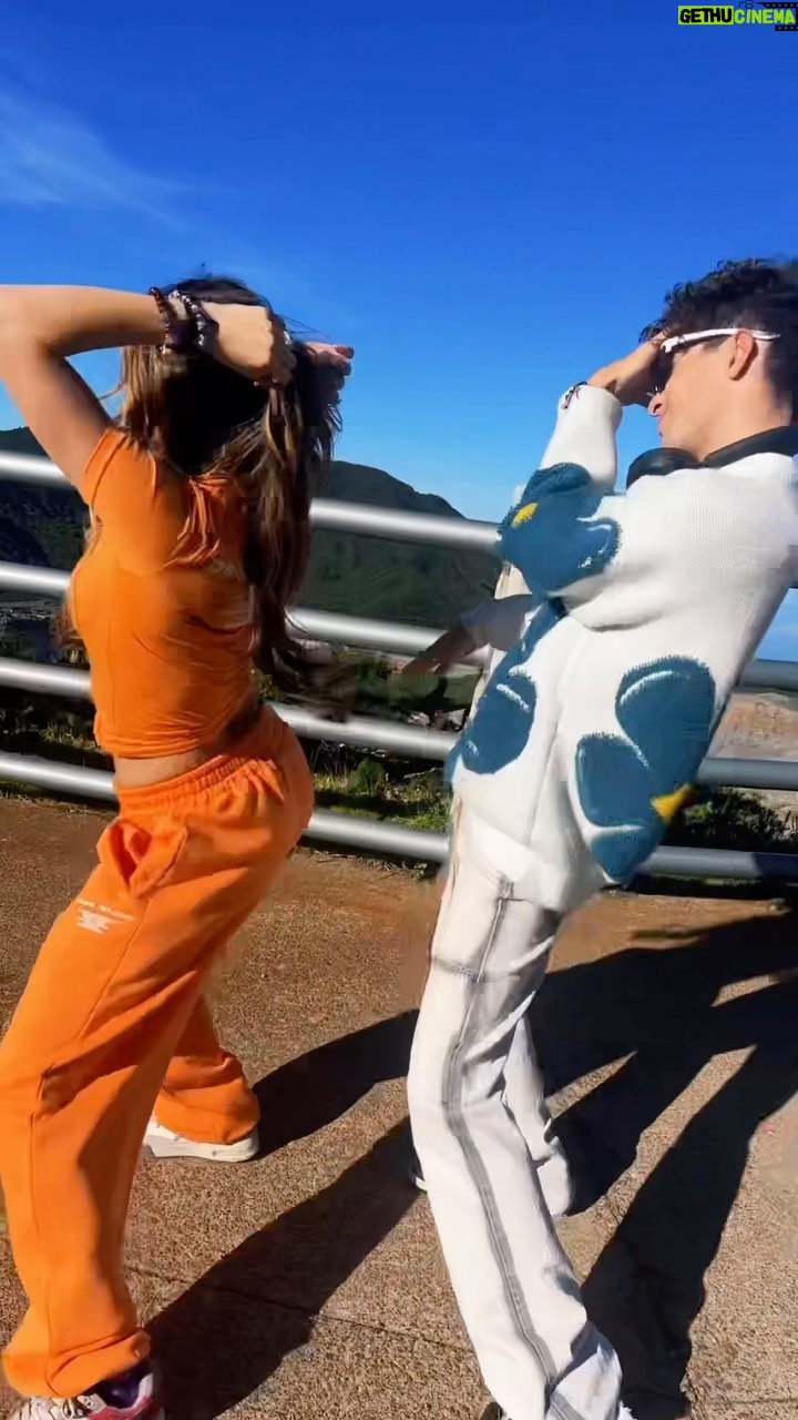 McKenzi Brooke Instagram - What number like are you?! 😍🔥 #dance #costarica #sanjose #music4miles @spiritairlines