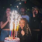 McKenzi Brooke Instagram - 20!!🎂 @daveandbusters @daveandbusters_northridge #birthday #20
