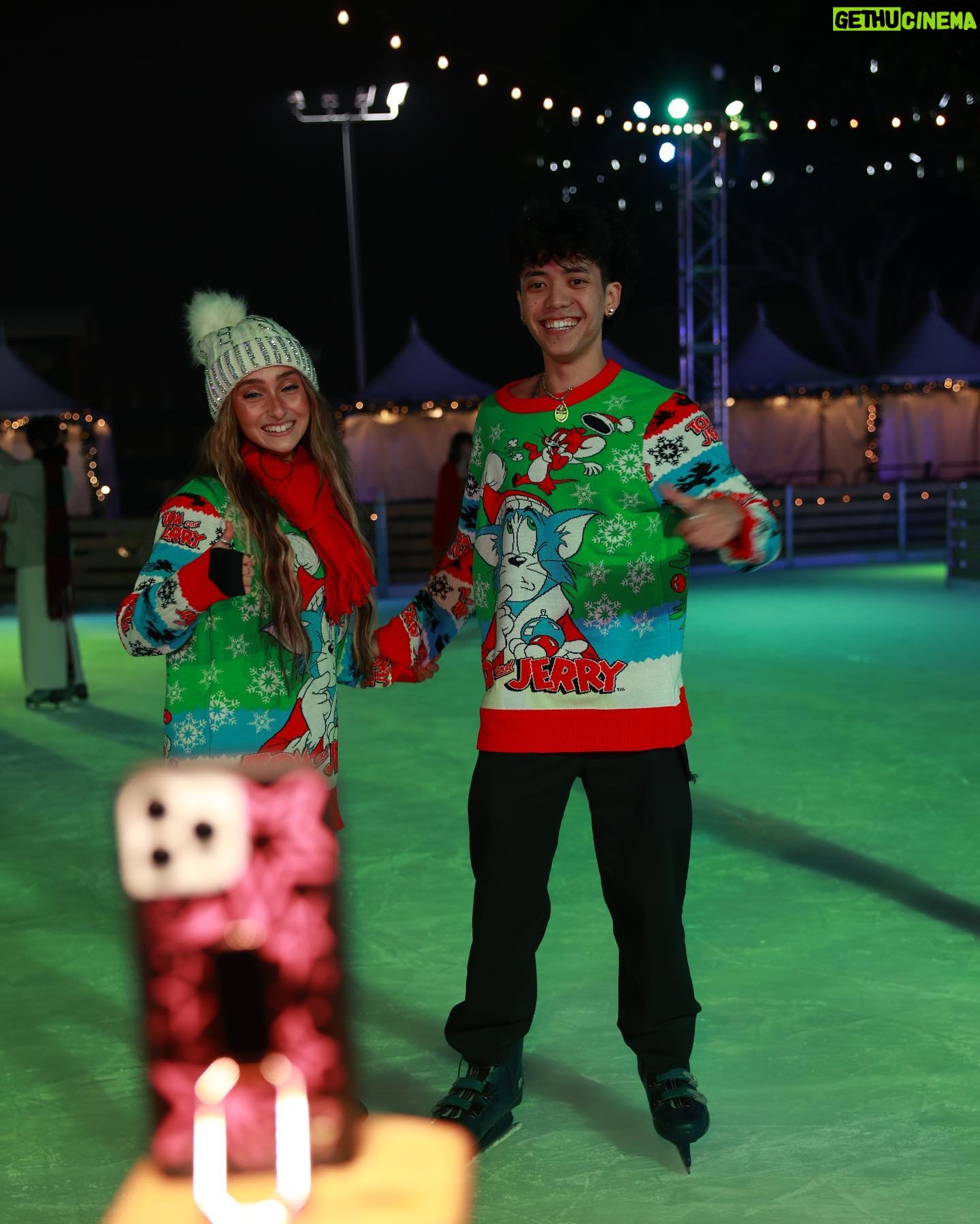 McKenzi Brooke Instagram - Still living my winter fantasy ❄️❤️ @winterfestoc #winter #december #holiday #fair