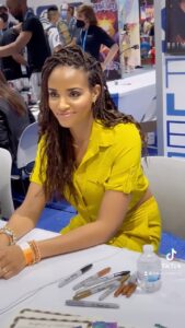 Meagan Tandy Instagram - Felt like a dream sequence 💫 #comicon