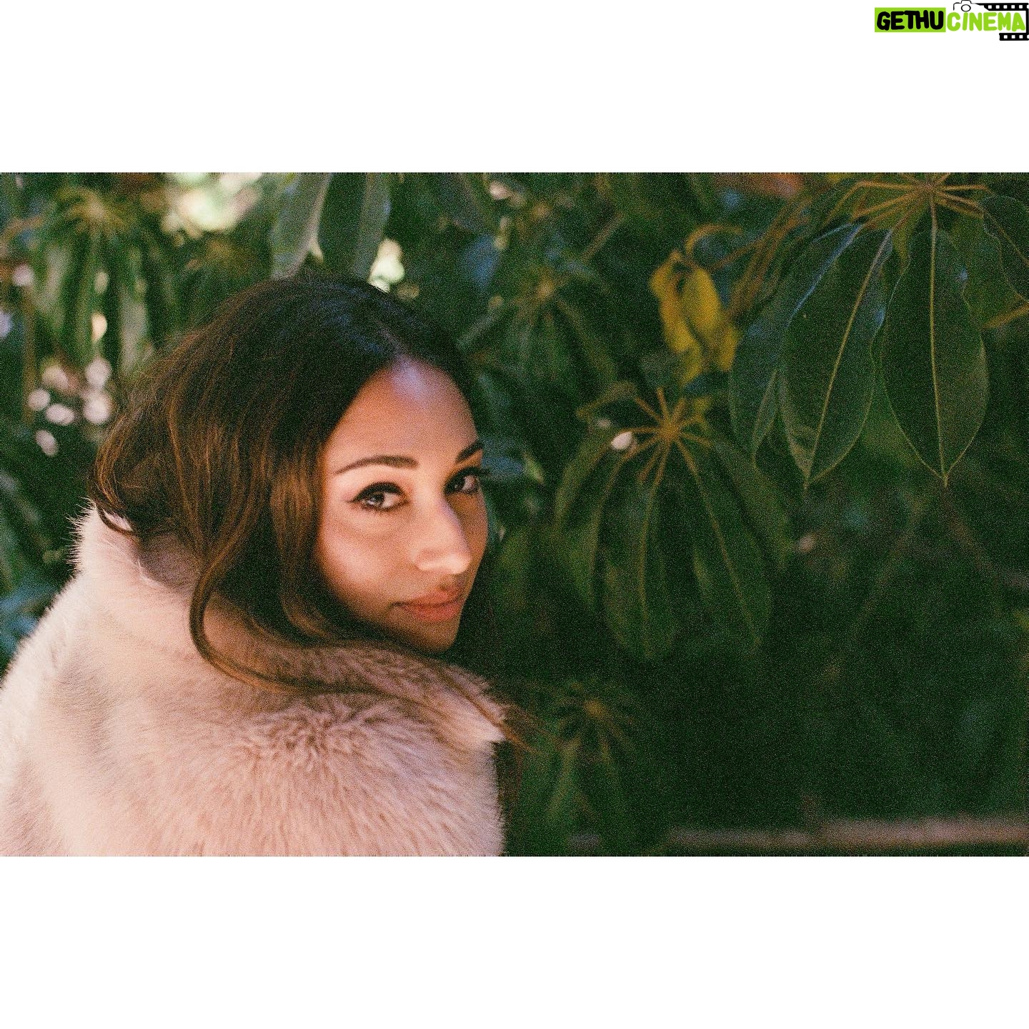 Meaghan Rath - 23.5K Likes - I like the way my best friend sees me. Thank you for these dreamy moments @amandacrew. And for everything else, always. 🤍