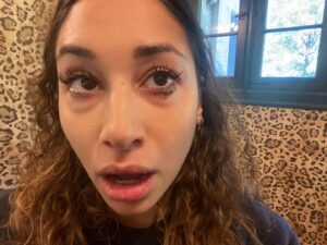 Meaghan Rath Instagram - Good at makeup! 🙋🏽‍♀️