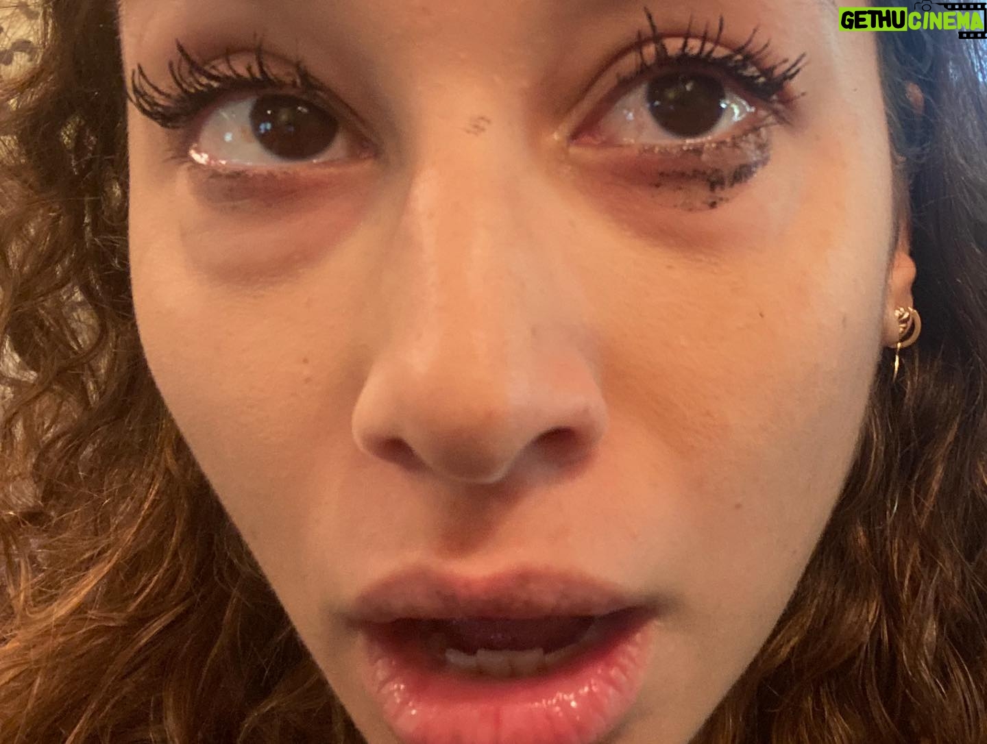 Meaghan Rath - 15.1K Likes - Good at makeup! 🙋🏽♀️