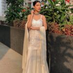 Medha Shankar Instagram – Happy Dhanteras💛Wishing you and your family a healthy and prosperous year ahead💫🙏🏻
Outfit: @tanvigauriofficial 
.
.
.
.
.
.
.
.
.
#happydhanteras #shubhdhanteras #happydiwali #festivewear #weddingwear