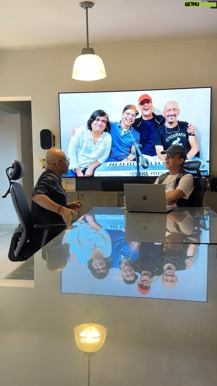 Medha Shankar Instagram - Unveiling the making of โRestart,โ the anthem that sparked millions with motivation. ๐ Book your tickets today! ๐ (Link in bio) #ZeroSeKarRestart Watch #12thFail IN CINEMAS ONLY, a film inspired by a million true stories. ๐๐ฅ @vidhuvinodchoprafilms @zeestudiosofficial @vikrantmassey @anantvjoshi @anshumaan_pushkar #VikasDivyakirti @arsgeeta @itsharishkhanna @priyanshuchatterjee @moitrashantanu @swanandkirkire @saregama_official @krgstudios