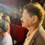 Medha Shankar Instagram - Some beautiful moments from the Mumbai screening of #12thfail The laughs, the hugs, the tears and a heart brimming with gratitude🙏🏼 -Hugs with Vidhu Sir that are always accompanied by some happy tears🤍 -My Dad’s emotional, proud face in the last picture. Like I said, “Meri life ki ‘Shraddha’ mere Papa hain”💫 @vidhuvinodchoprafilms @vikrantmassey