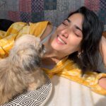 Medha Shankar Instagram – #bts convincing Laila to take pictures with me is a whole process🌝
.
.
.
.
.
.
.
.
.
.
#doglove #doggylovers #sunnyday