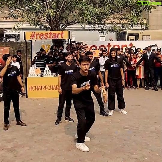 Medha Shankar Instagram - Sahibaan, qadardaan, meherbaan, aa gaya hai time to #restart! π π Mukherjee Nagar, Delhi @vidhuvinodchoprafilms @zeestudiosofficial @vikrantmassey @medhashankr @singer_shaan @anantvjoshiy @anshumaan_pushkar #VikasDivyakirti @arsgeeta @itsharishkhanna @priyanshuchatterjee @moitrashantanu @swanandkirkire @saregama_official @krgstudios #Saregama #SaregamaMusic #Restart #HaarNahimanunga #12thFail #ZeroSeRestart