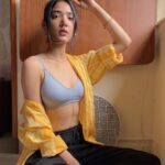 Medha Shankar Instagram – I sit by myself talking to the Sunnnnn🌞🎼 
📸 @thebodhijournal_ 
.
.
.
.
.
.
.
.
#sunnydaysupply #explorepage