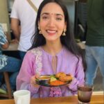 Medha Shankar Instagram - Itna sara pyar dene ke liye boht sara thank you🙏🏼 I’m short of words. Your love means to me more than you can possibly imagine!🤗 You’re the sambhar to my MEDHU vada🥰