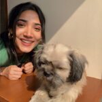 Medha Shankar Instagram – When you don’t give me attention…….I take it🤓🐶
#shelovesme #shejustlikesherspacemore 
.
.
.
.
.
#dogsofinstaworld #doggylovers #explorepage