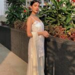 Medha Shankar Instagram – Happy Dhanteras💛Wishing you and your family a healthy and prosperous year ahead💫🙏🏻
Outfit: @tanvigauriofficial 
.
.
.
.
.
.
.
.
.
#happydhanteras #shubhdhanteras #happydiwali #festivewear #weddingwear