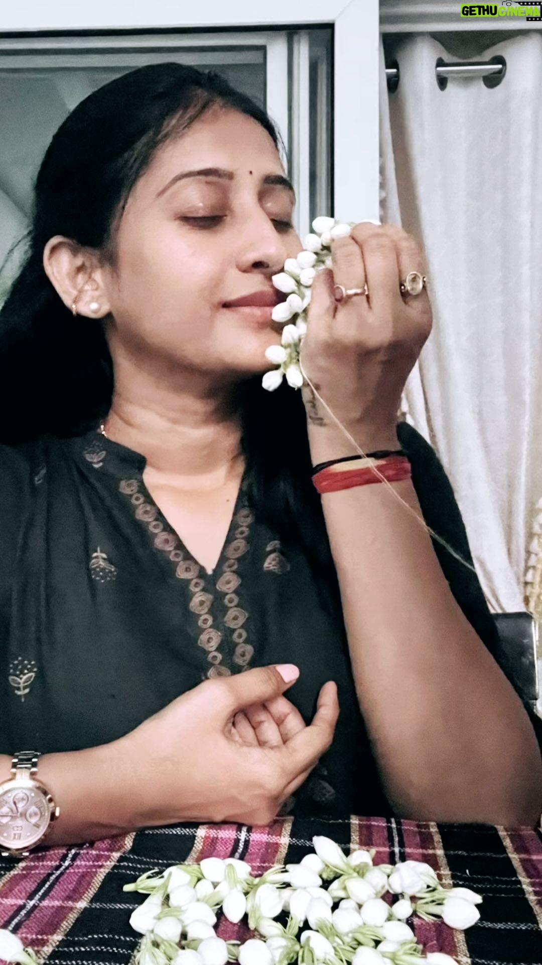 Meena Vasu - 6.7K Likes - ❤️