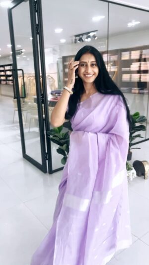 Meena Vasu Instagram - 💜💜💜
