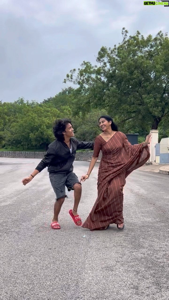 Meena Vasu - 45.1K Likes - @roshandj5 ❤️❤️
#onset