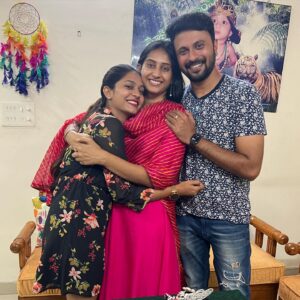 Meena Vasu Instagram - The day just started with a good vibes

#feelinghappyandblessed #birthdayvibes🎉