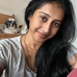 Meena Vasu Instagram - Morning vibes ❤️❤️me and Limmo 🐶 . #nofilterneeded #nomakeup #morningvibes