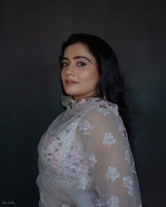 Actress Meera Vasudevan HD Instagram Photos and Wallpapers January 2024