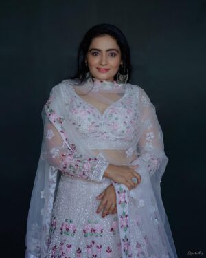 Meera Vasudevan Instagram - 🤍

.
.
#ajmalmthajphotography 
#meeravasudevan #actressmeeravasudevan #actormeeravasudevan #portraitphotography #portrait #portrait_perfection