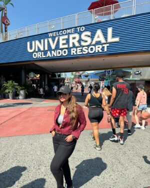 Meera Anil Instagram - UNIVERSAL⭐️⭐️

The island of adventures🤩
Magnum opus it is❤️❤️