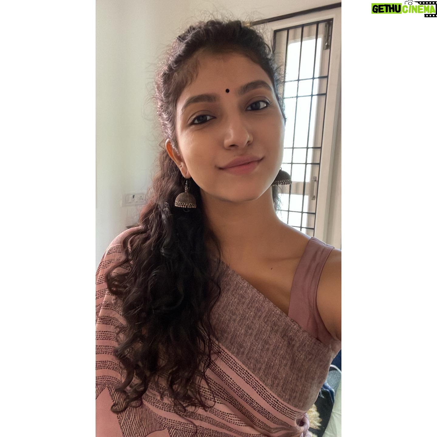 Meetha Raghunath - 85.3K Likes - A Monday morning spam of the months that were.
To all the people I was and to all the people I will be…
Plus a cameo ( @purvaraghunath ) :*