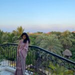 Meetha Raghunath Instagram - An early summer evening 🌸 @vasanthphotography