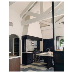 Meg Ryan Instagram - My kitchen renovation… Such a fun project! Thanks to everybody @beckerstudios