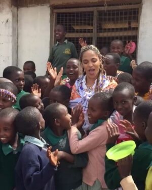 Megalyn Echikunwoke Instagram - This is who I am running the @nycmarathon for. This is your last chance to become my best friend and donate to my fundraising page👆🏾(link in bio) on behalf of these young Maasai women and girls who dont want their clitoris’  mutilated (FGM) and married off at puberty in name of tradition and instead want to get an education and have a seat at the table. This is one of the many things that your donation to @amrefhealthafrica will help ensure!Tomorrow we hit the streets! Dont sleep on me and these beautiful ladies!! 👆🏾👆🏾👆🏾🏃🏾‍♀️🏃🏾‍♀️🏃🏾‍♀️💪🏾💪🏾
ps. Even 5 bucks means a lot! 🙏🏾❤️