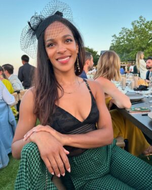 Megalyn Echikunwoke Instagram - Happy anniversary @jordancbrown_ @coltonunderwood. Still high from these spring nuptials one year ago. The fits were fitting, the love and the Allegra were flowing and I even had the honor of serenading the first dance with the legend Stevey freakin Mackey accompanying me @steviemackey! ill never forget it. I love witnessing love. Cheers to much more always and forever. 🥂💐 💚