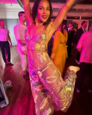 Megalyn Echikunwoke Instagram - Happy anniversary @jordancbrown_ @coltonunderwood. Still high from these spring nuptials one year ago. The fits were fitting, the love and the Allegra were flowing and I even had the honor of serenading the first dance with the legend Stevey freakin Mackey accompanying me @steviemackey! ill never forget it. I love witnessing love. Cheers to much more always and forever. 🥂💐 💚