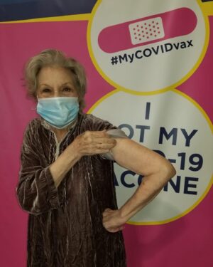 Megan Follows Instagram - My 87 year old mum was vaccinated today. I will happily get mine when it’s available to me. 
Get yours as soon as you can.
#vacine #covid_19 #doyourpart #canada #ontario