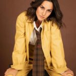 Megan Montaner Instagram - @madmenmagazine 🤎 Fotos Manu Bermúdez MUAH Noemí Nohales para TOM FORD Estilismo Antonia Payeras Entrevista Marita Alonso @dypcomunicacion @pokeepsie_films @hbomaxes #30MONEDAS