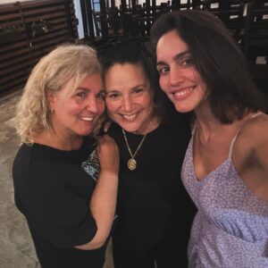 Megan Montaner Instagram - Fin de la película “PAPELES” 🎬 💚
#panamá