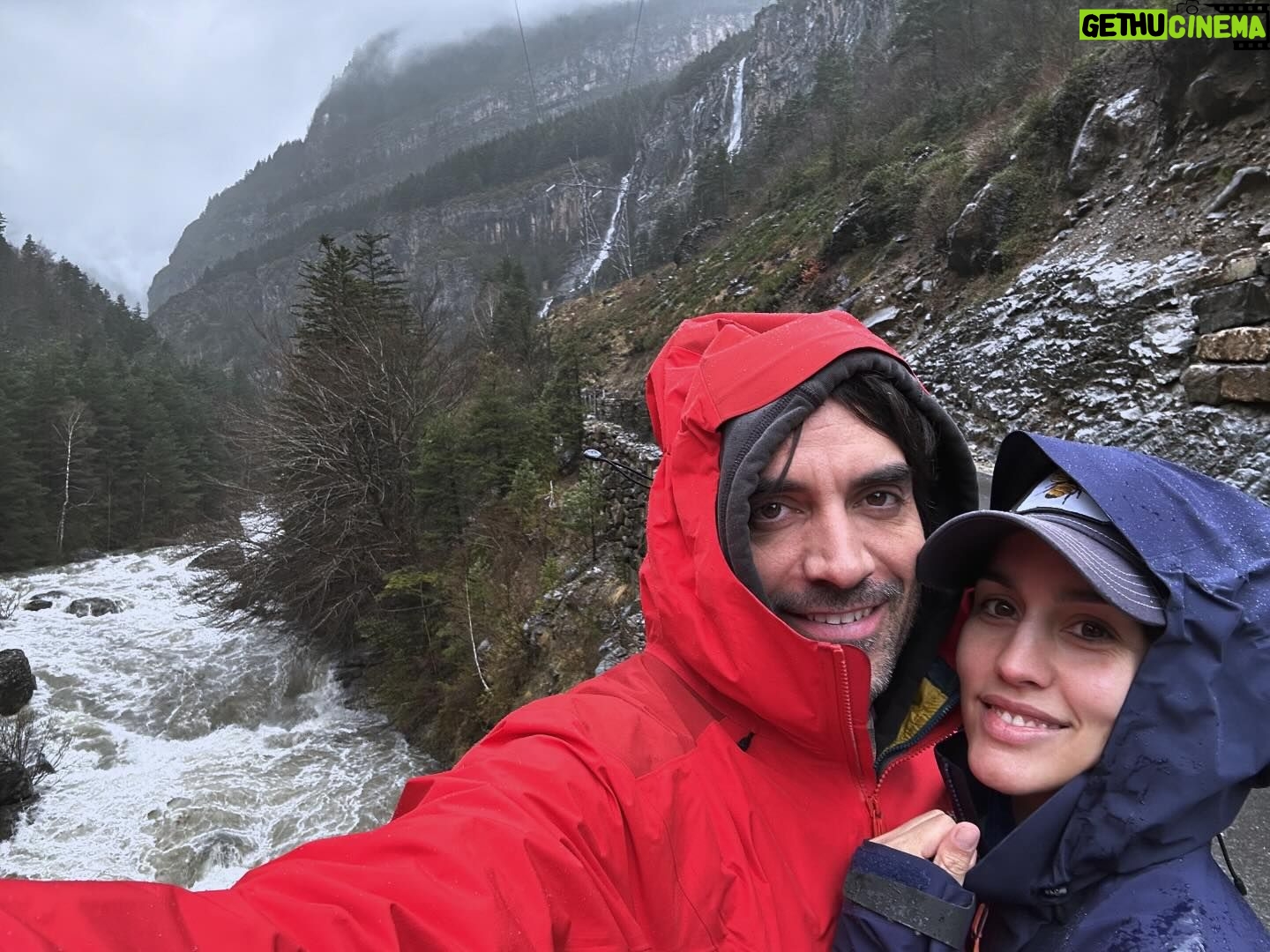 Megan Montaner - 12.1K Likes - #familytrip @jeep @jeep_es 🚙🌲⛰️
#aventuras #naturaleza