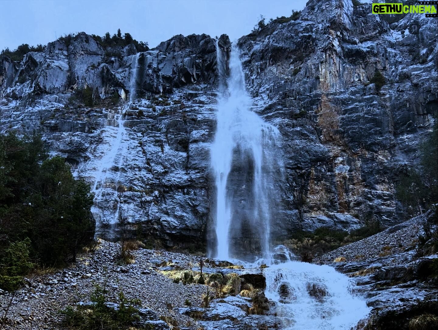 Megan Montaner - 12.1K Likes - #familytrip @jeep @jeep_es 🚙🌲⛰️
#aventuras #naturaleza