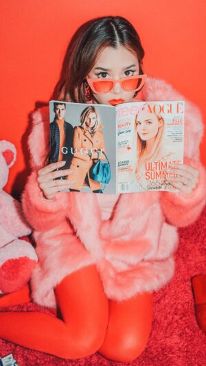 Megan Nicole Instagram - I had a goal of releasing one new song a month (cover or original) this year. For the month of February I have an acoustic cover of Lovefool by the cardigans 💕here’s a little live snippet…full version streaming everywhere 
tomorrow 💕

Photo by: @i.am.alaina 

#acoustic #cover