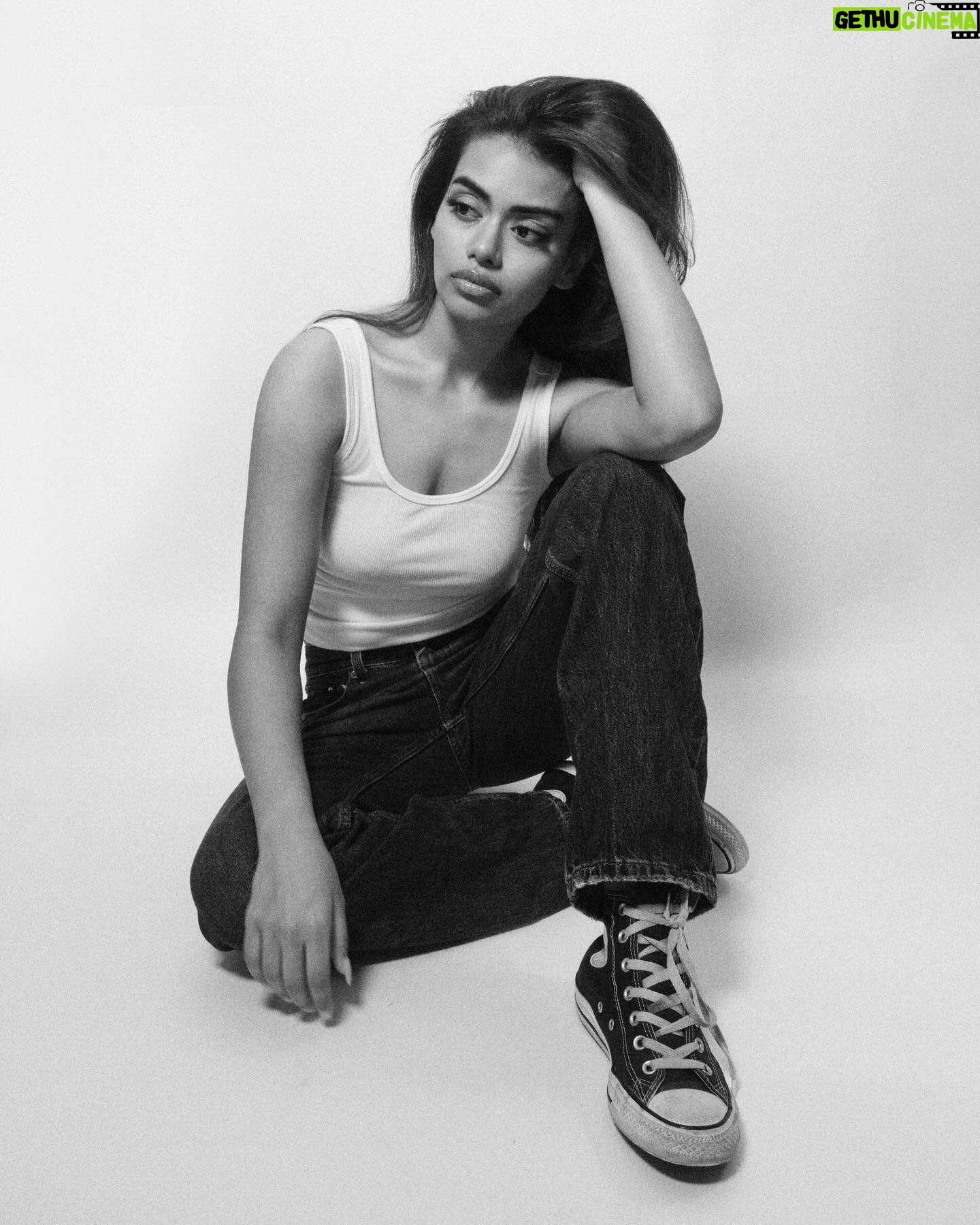 Megan Suri - 49.8K Likes - ☁️☁️☁️
