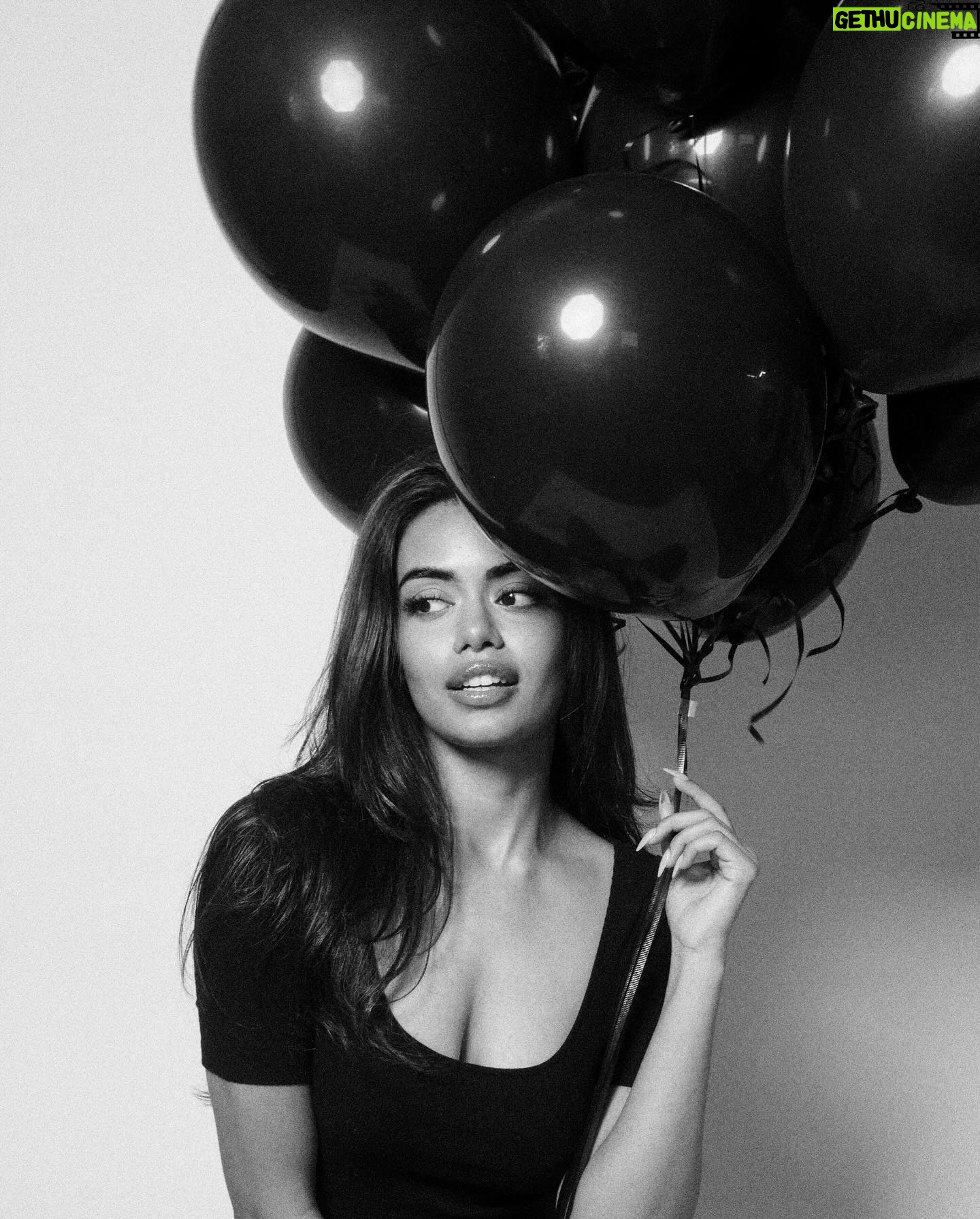 Megan Suri Instagram - 25 & LOVING IT 🖤 I’ve truly never felt better, wiser, or been kinder to myself. Wishing this renewed feeling and energy upon anyone out there feeling otherwise. (To all the girlies… it comes with growing older, so don’t dread it, EMBRACE IT) 🤍 & I’m so grateful for you all. How I’ve gotten this lucky is beyond me. XO