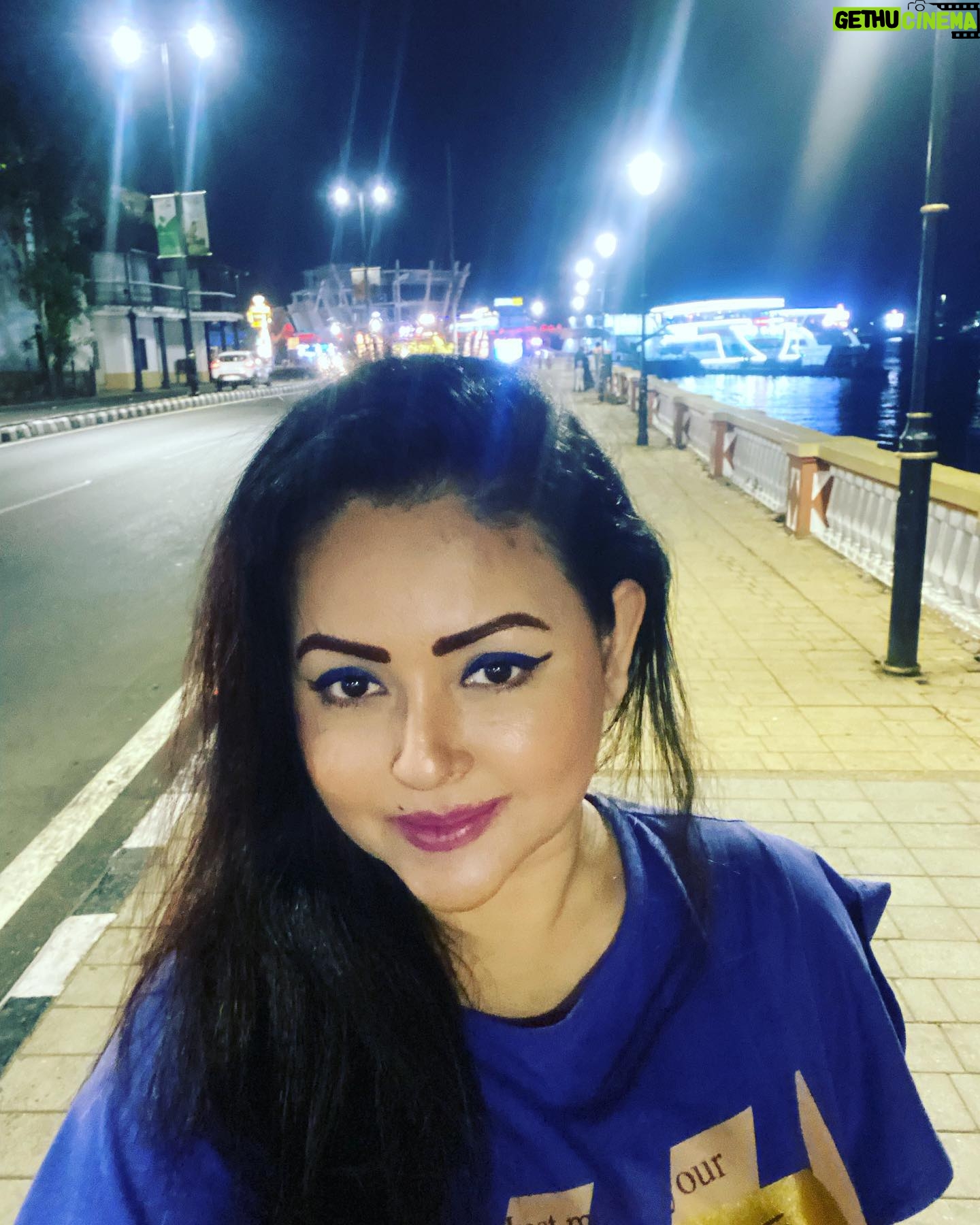 Megha Ghosh - 8.1K Likes - 🫐
🌸🌼🌸🌼𝗠𝗶𝘀𝘀 𝗬𝗼𝘂 𝗣𝗮𝗽𝗮🌼🌸🌼🌸😞💔
✵
✵
✵
✵
✵
✵
✵
#odisha #odisha_igers #odishagram #kolkatareels #kolkatareels❤️❤️❤️ #kolkataphotography #kolkatafashionblogger #kolkatamodel #kolkatablogger #kolkatabloggerstyle😍❤️ #bengali #bengalifood #bengalicuisine #bengalifoodblogger #kolkatasutra #kolkatadiaries #MeghaGhosh 💔