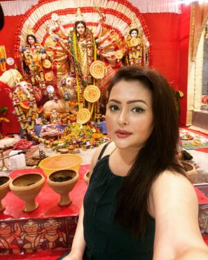 Megha Ghosh Instagram - 𝗛𝗮𝗽𝗽𝘆 𝗗𝗵𝗮𝗻𝘁𝗲𝗿𝗮𝘀 𝗧𝗼 𝗔𝗹𝗹 🪔. 

*
*
*
*
*
#kolkata #kolkatadiaries #kolkatadurgapuja #kolkataphotography #kolkatablogger #kolkatagirl #kolkatagirls #kolkataactor #kolkatamodels #kolkatafashionblogger #kolkatagram #kolkatacelebrity #kolkatainfluencer #kolkatafashionphotography #kolkatadurgapuja2022 #meghaghosh 💙💙💙