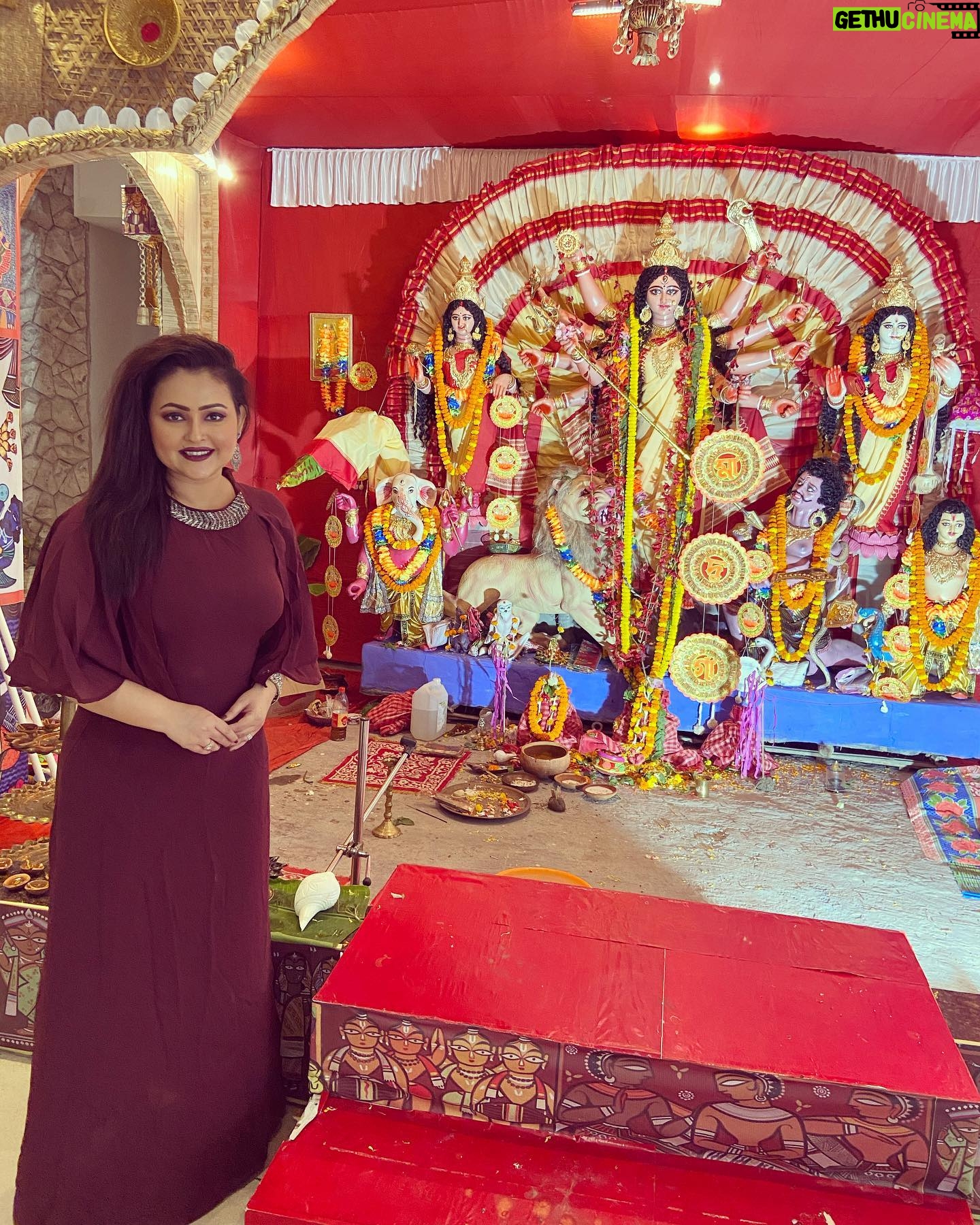 Megha Ghosh - 9K Likes - 𝗠𝗮𝘆 𝗠𝗮𝗮 𝗗𝘂𝗿𝗴𝗮 𝗚𝗶𝘃𝗲 𝗨𝘀 𝗧𝗵𝗲 𝗣𝗼𝘄𝗲𝗿 𝗧𝗼 𝗙𝗶𝗴𝗵𝘁 𝗔𝗴𝗮𝗶𝗻𝘀𝘁 𝗧𝗵𝗲 𝗘𝘃𝗶𝗹 🪔🌸🙏.
*
*
*
*
*
*
*
*
*
*
*
*
*
*
*
*
*
#kolkatagirl #kolkatagirl💃❤️ #kolkataphotography #kolkatablogger #kolkatabuzz #kolkatablogger #kolkata_igers #kolkatacity #kolkatasutra #kolkatafashion #kolkatafashionblogger #kolkatafashionmodel #kolkatalove #kolkatagram❤ #kolkatamodels #kolkataactor #bengali #bengaligirl❤️ #bonggirl #bongbeauties #bonglife #bongcrush #bongqueen #bonglove #bongcalcutta #calcuttacanvas #calcuttainstagrammers #bengalipride ❤️ #MeghaGhosh ♥️♥️♥️.