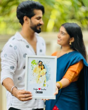 Megha Mahesh Instagram - Thanks for sending this beautiful photo frame of #sanjulachu💕💕 @calli_artsgallery . 
Really in love with it ❤️❤️
.
Get similar photo frame for your loved ones from @calli_artsgallery