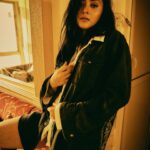 Megha Chowdhury Instagram - Daydream in Sepia 🥨