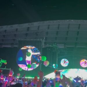 Megha Chowdhury Instagram - Living one dream at a time 

#coldplay 💫