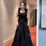 Megha Daw Instagram - 💫✨ Hair and Make up : @makeup_artist_amit 🔥 #instagood #blackootd #meghadaw